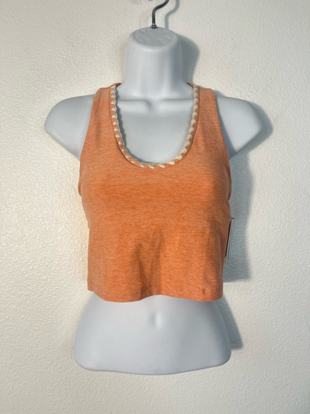 Beyond Yoga Blanket Stitch Cropped Tank Workout Top Coral Dust Size Small NEW